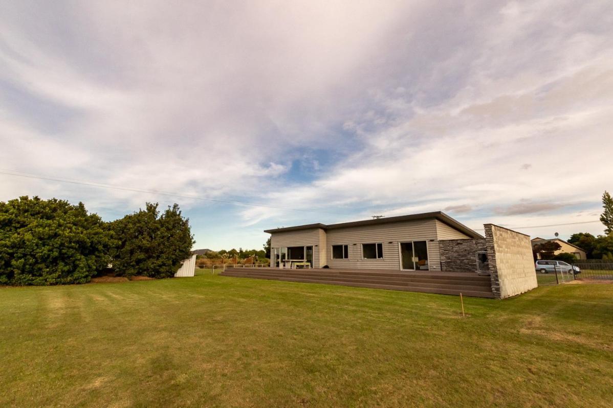 Poppa Pete'S - Te Anau Holiday Home Exteriör bild
